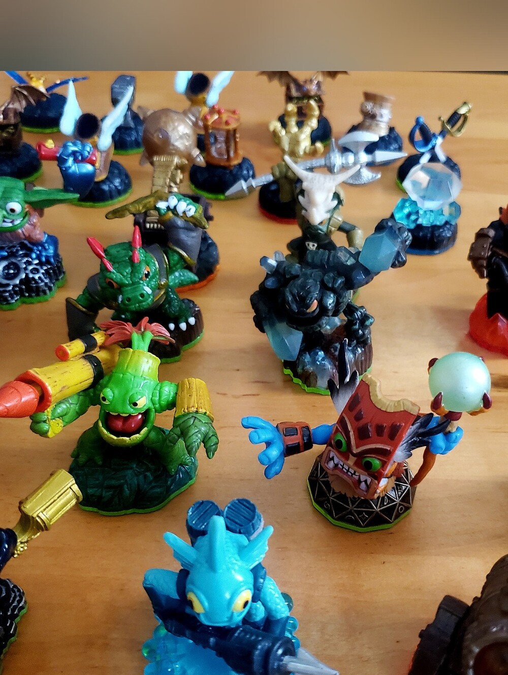 Skylanders Swap-Force Figures - Lot Of 31 - Picture 8 of 8